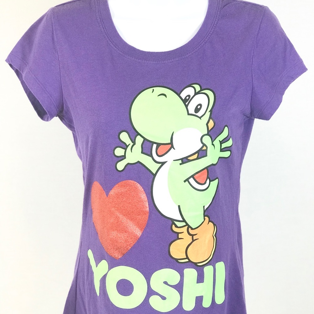 Super Mario Yoshi Love t shirt size M